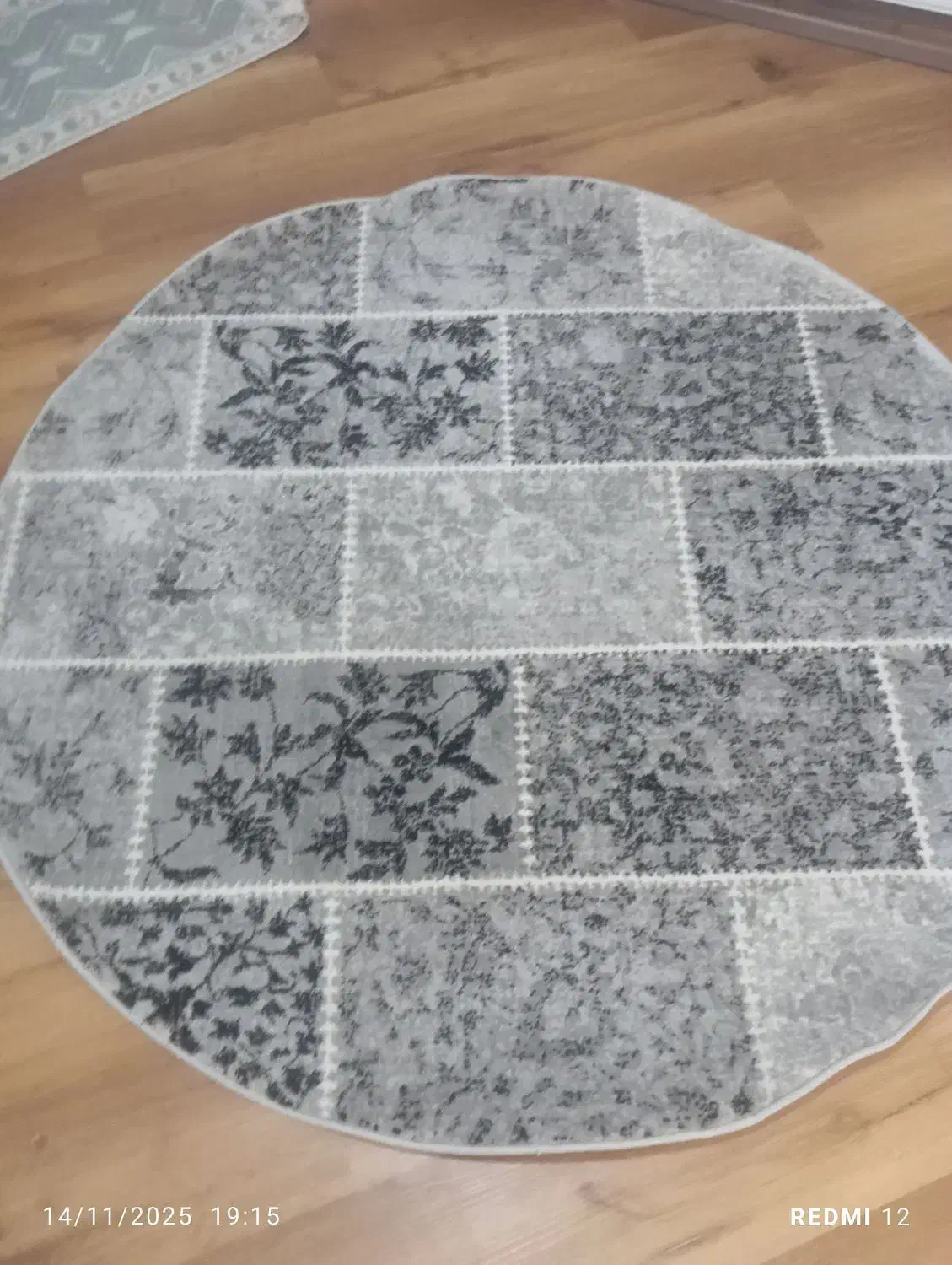 فرش 3 متری گرد یک و نیم در یک و نیم|فرش|فردیس, شهرک وحدت|دیوار