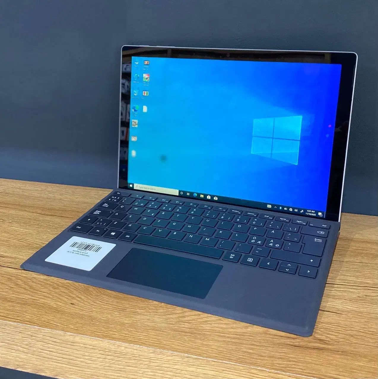 Surface Pro5 لپ تاپ|رایانه همراه|لامرد, |دیوار