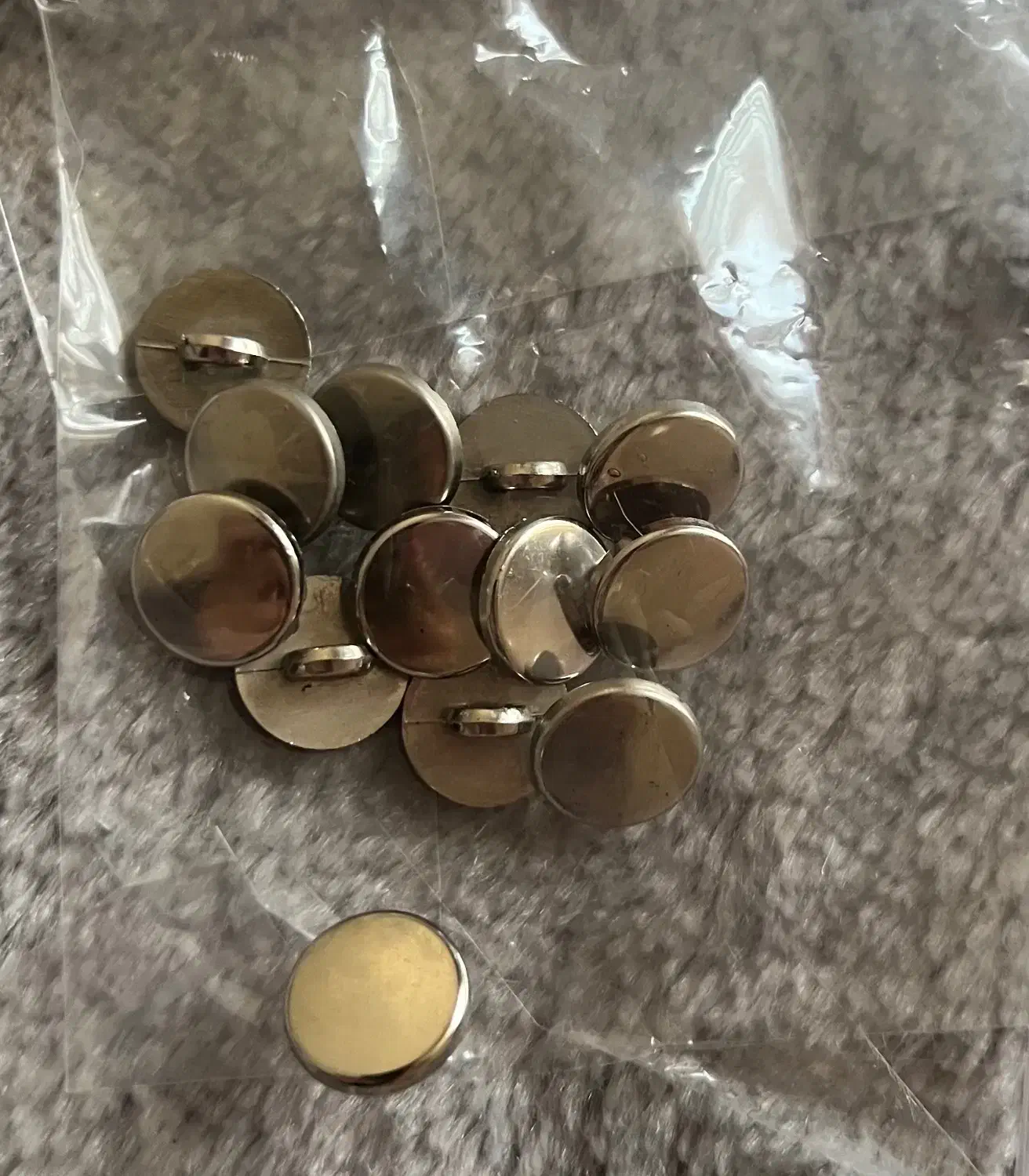 انواع دگمه بسته ای ۵۰ تومن و به پایین|لوازم خیاطی و بافتنی|اردبیل, |دیوار