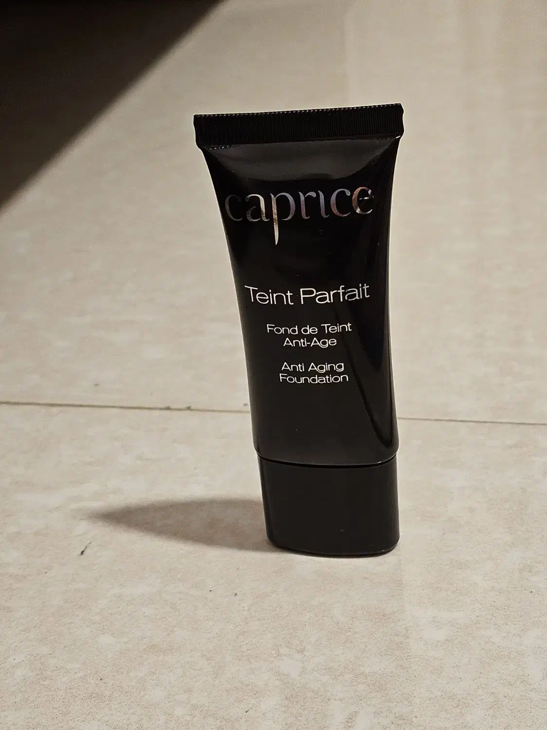 کرم پودر فروشی|آرایشی، بهداشتی، درمانی|تهران, ایوانک|دیوار