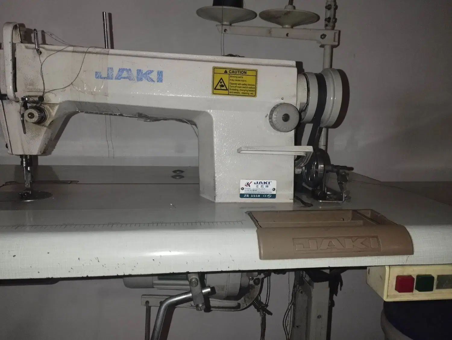 چرخ خیاطی صنعتی کارکرده راسته دوز|چرخ خیاطی و ریسندگی|مشهد, پنجتن|دیوار