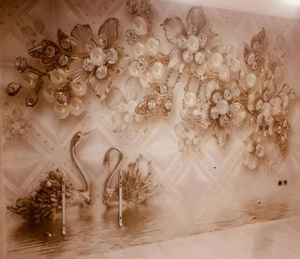 نصاب نصب کاغذ دیواری و پوستر|خدمات پیشه و مهارت|شیراز, کلاهدوز|دیوار