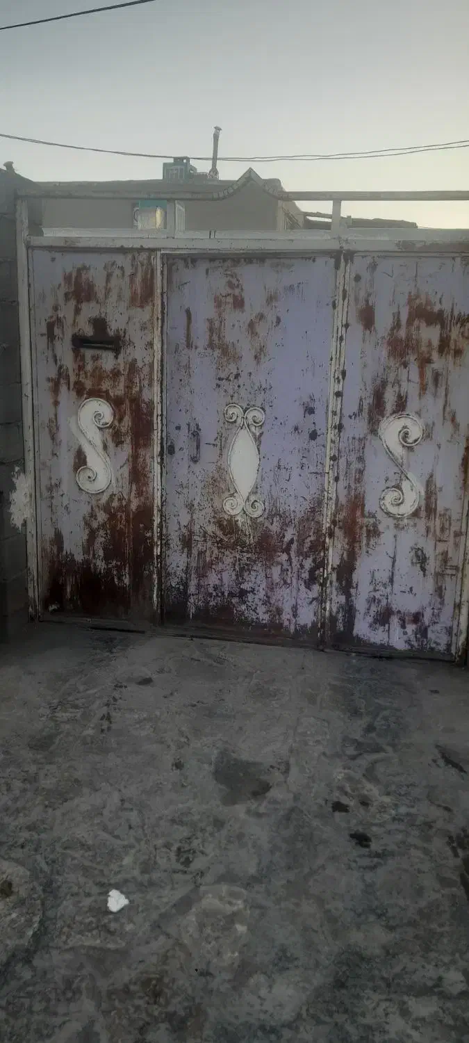 درب حیات کارکرده|مصالح و تجهیزات ساختمان|بیستون, |دیوار