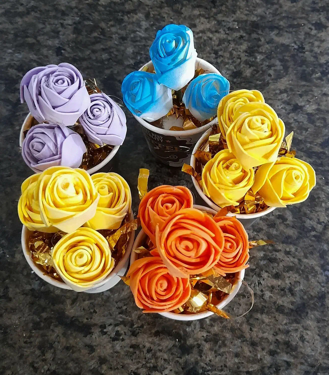 گیفت گل|گل مصنوعی|رشت, استقامت ۱|دیوار