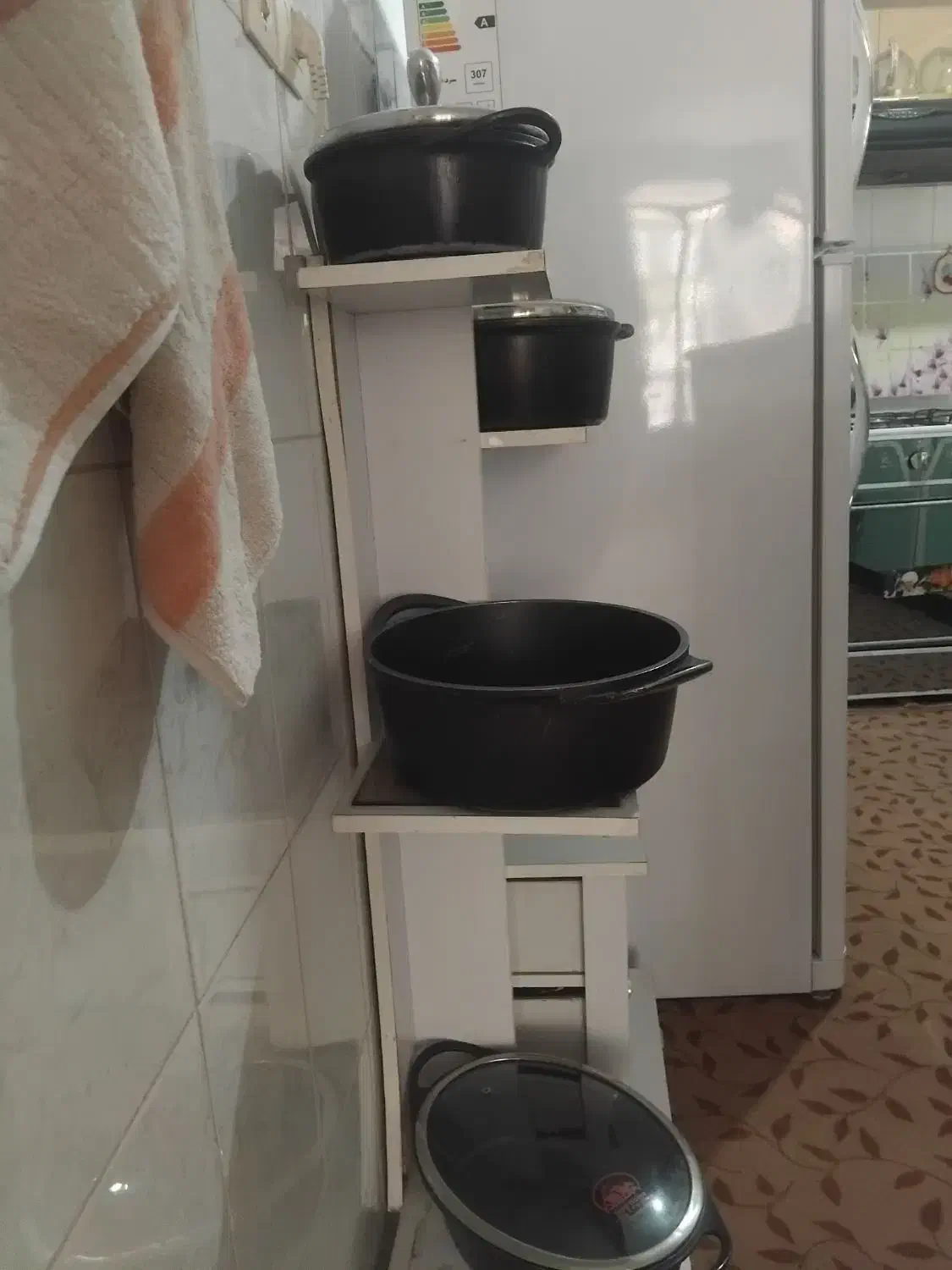 پایه قابلمه|ظروف پختوپز|چناران, |دیوار