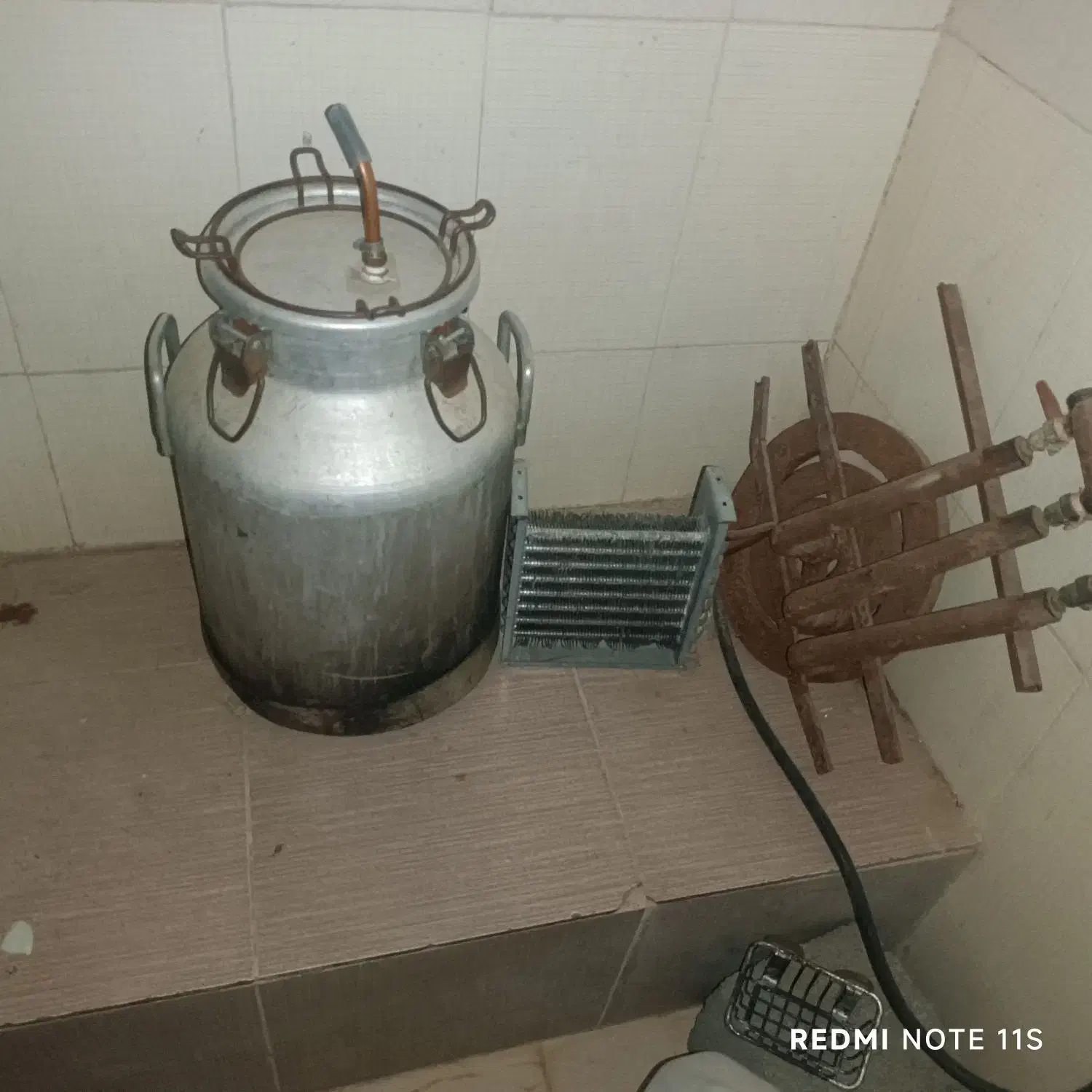 دیگ نیمچه ۵۲ لیتری|ظروف پخت‌وپز|بلوک, |دیوار