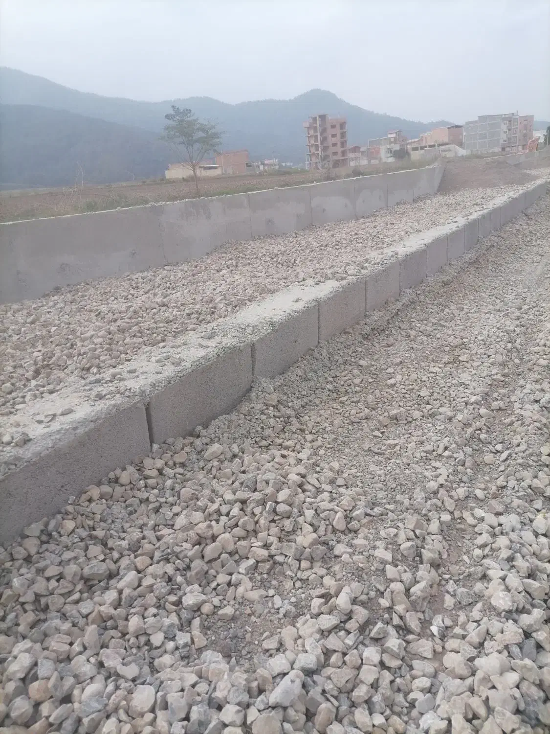 اوستاکار موزائیک واستاکاربلوک چین ویک کارگرساده|استخدام معماری، عمران و ساختمانی|فاضل آباد, |دیوار