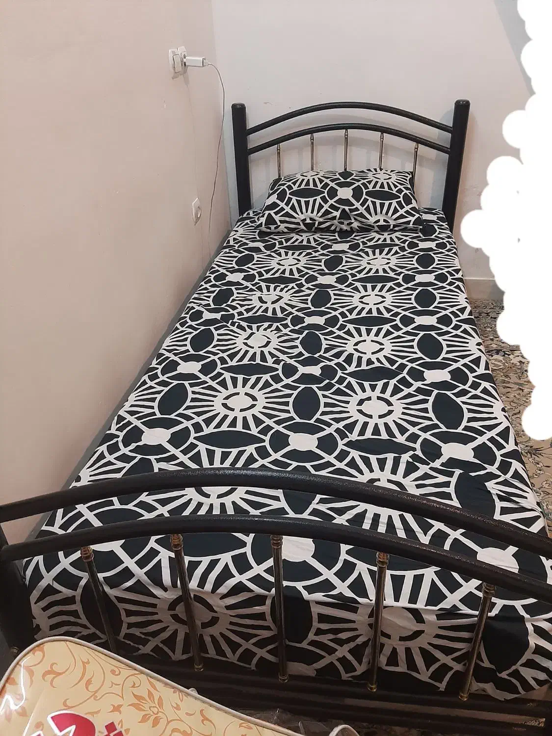 تخت وتشک|تخت و سرویس خواب|بروجرد, |دیوار