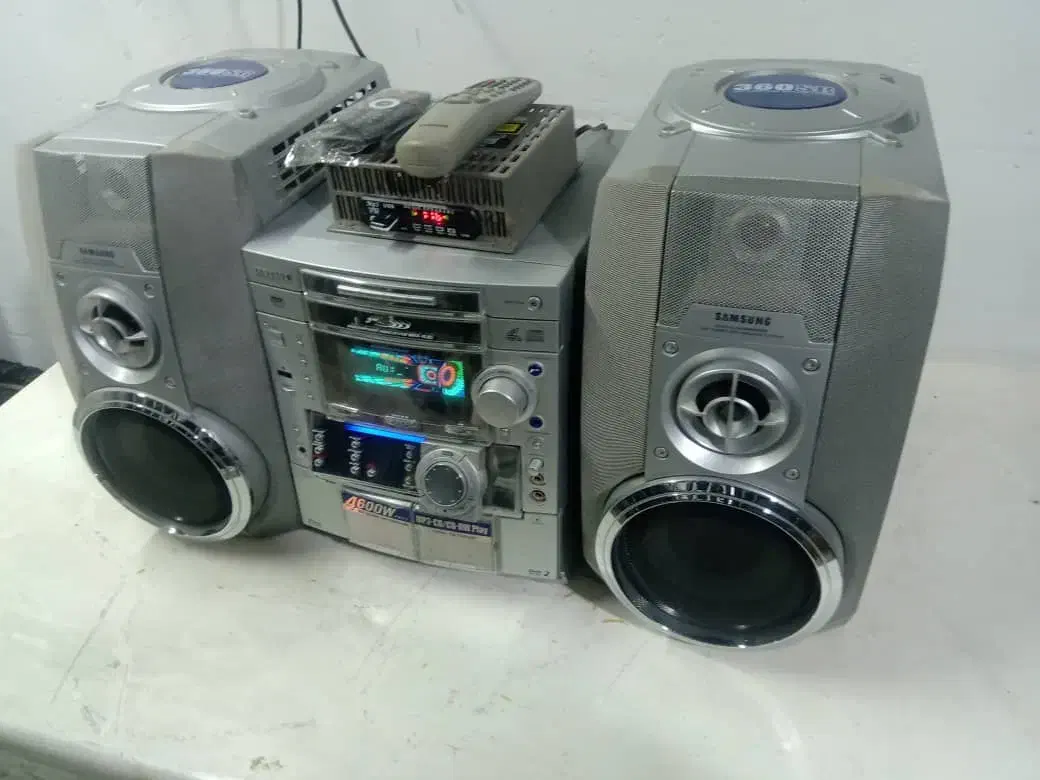 ضبط وباند سامسونگ 4600فلش بلوتوث خور|سیستم صوتی خانگی|اسلام‌شهر, شهرک واوان|دیوار