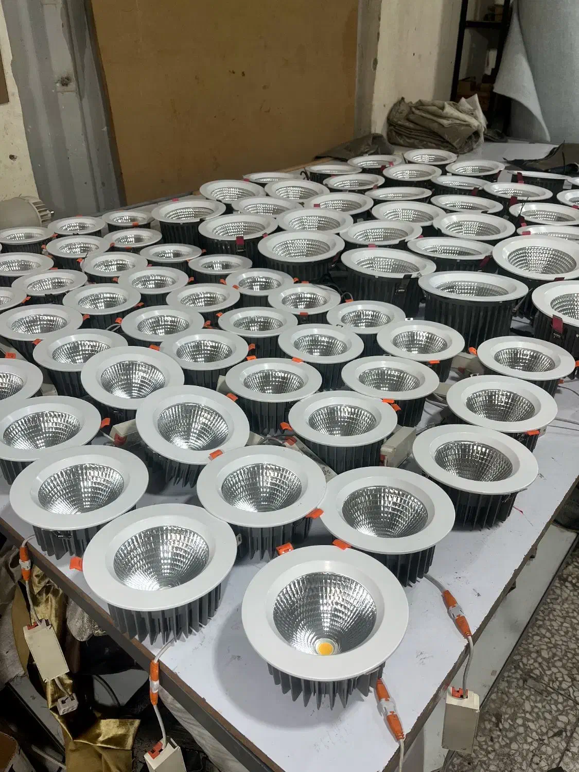 تعدادی cob مناسب نمایشگاه ها|لامپ و چراغ|تهران, حکیمیه|دیوار