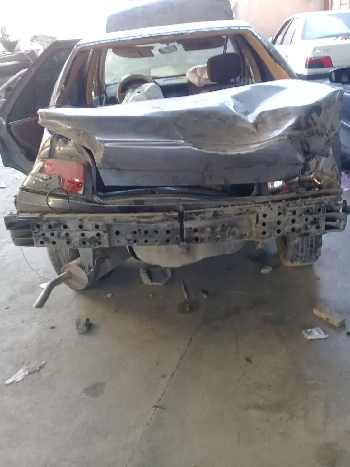 پژو ۴۰۵ تصادفی|خودرو سواری و وانت|کازرون, |دیوار