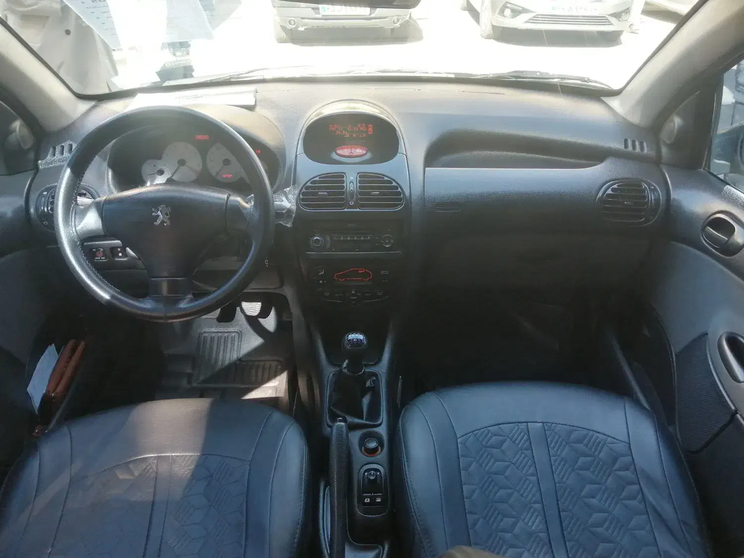 ۲۰۶ مدل ۹۵|خودرو سواری و وانت|اصفهان, دانشگاه اصفهان|دیوار