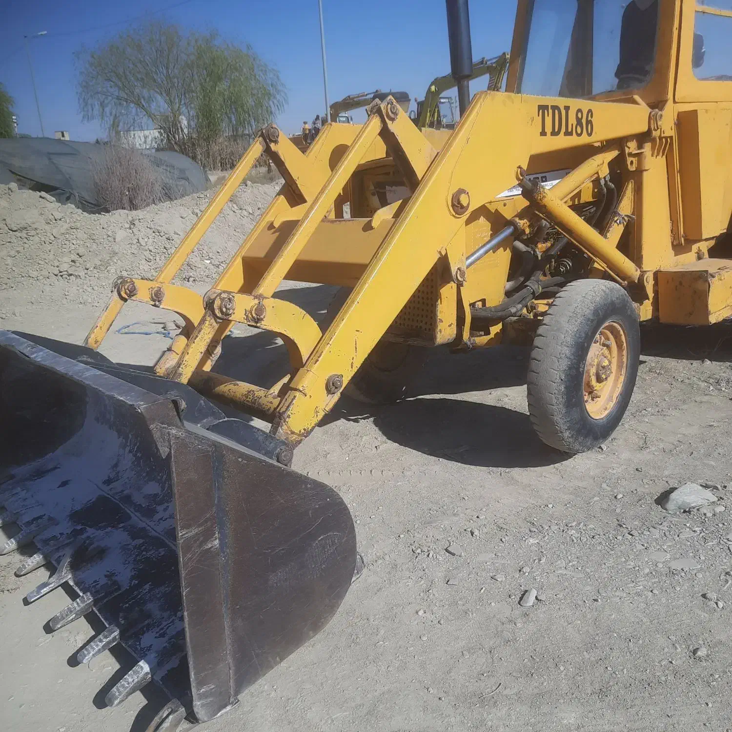 بیل بکهو تراکتور|خودرو سنگین|چناران, |دیوار