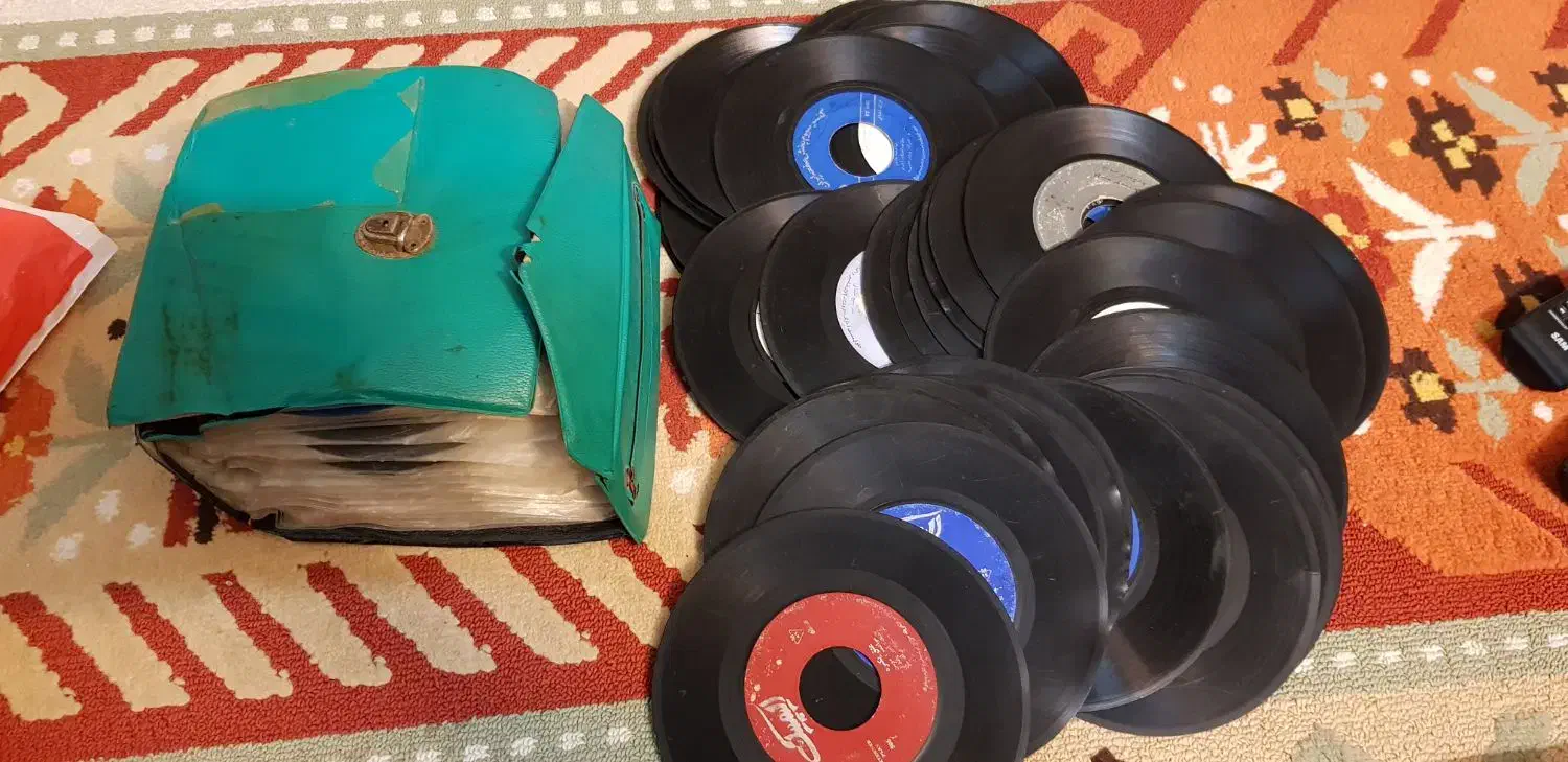 صفحه گرامافون|کلکسیون اشیاء عتیقه|اصفهان, طامه|دیوار