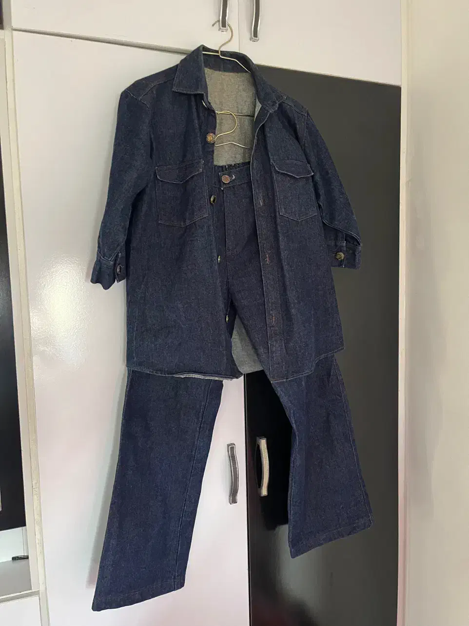 پالتو بارونی شلوار لی کیف و ست جین معاوضه|لباس|رشت, دیانتی|دیوار