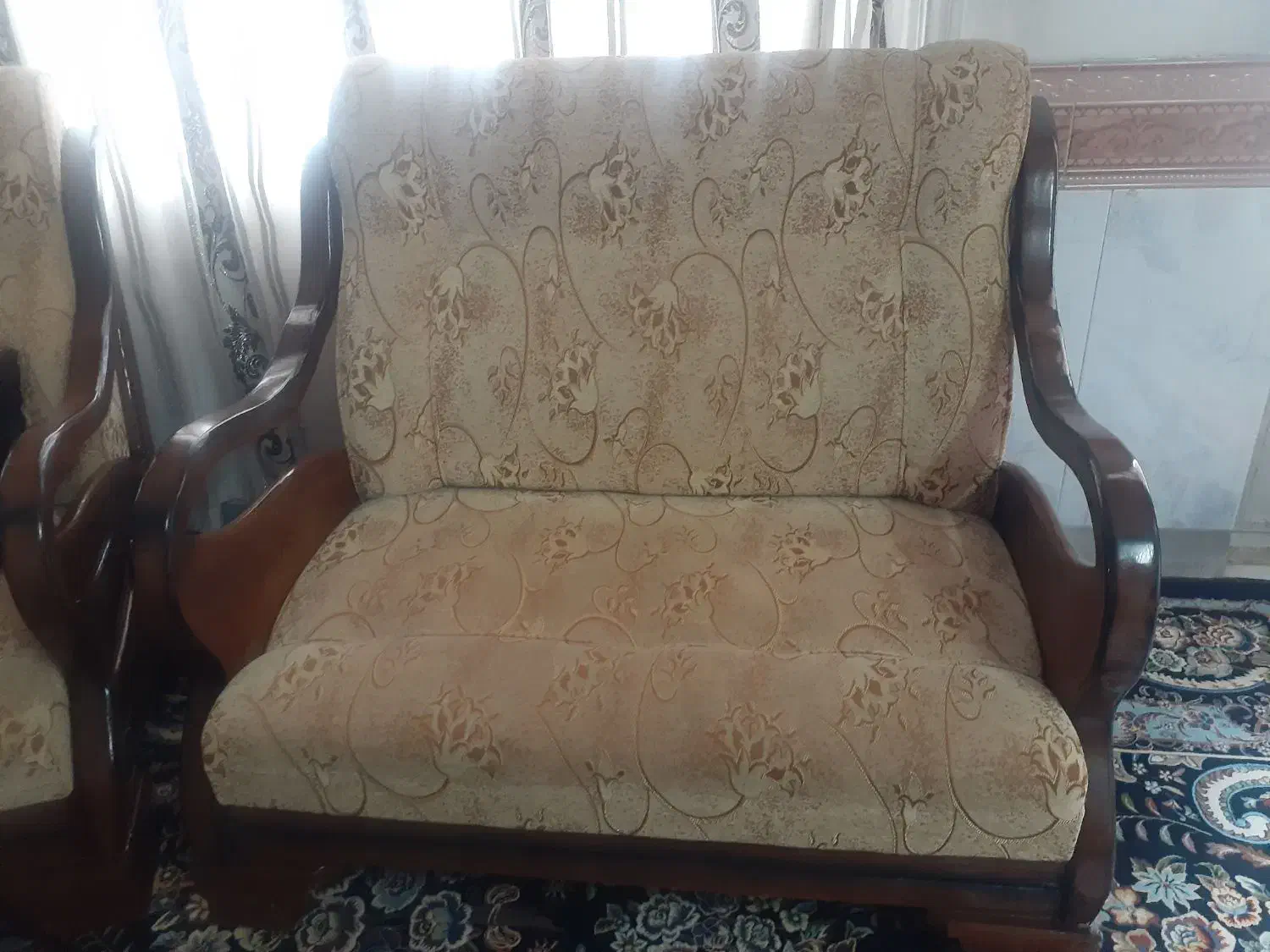 مبل|مبلمان خانگی و میز عسلی|بهار, |دیوار