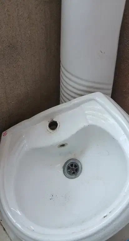 روشویی باپایه و شیر|لوازم سرویس بهداشتی|آزادشهر, |دیوار