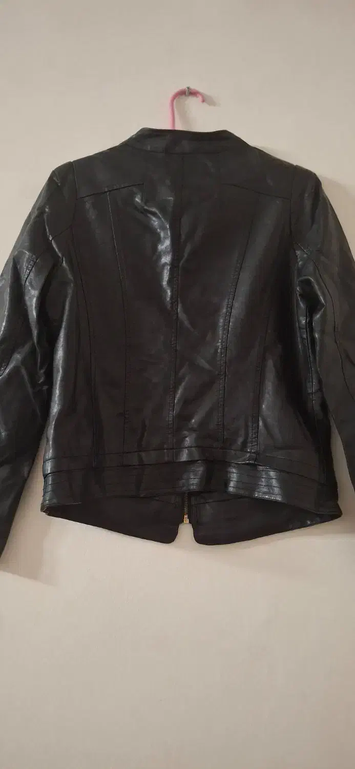 کاپشن چرم مشکی پالتو خز|کفش و لباس بچه|مشهد, شیرودی|دیوار