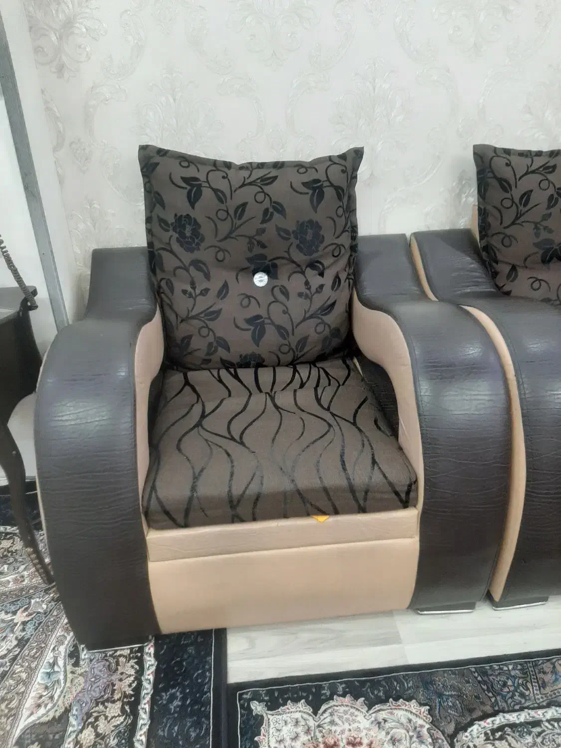 مبل راحتی ۷نفره|مبلمان خانگی و میز عسلی|اندیشه, شهرک کوثر|دیوار