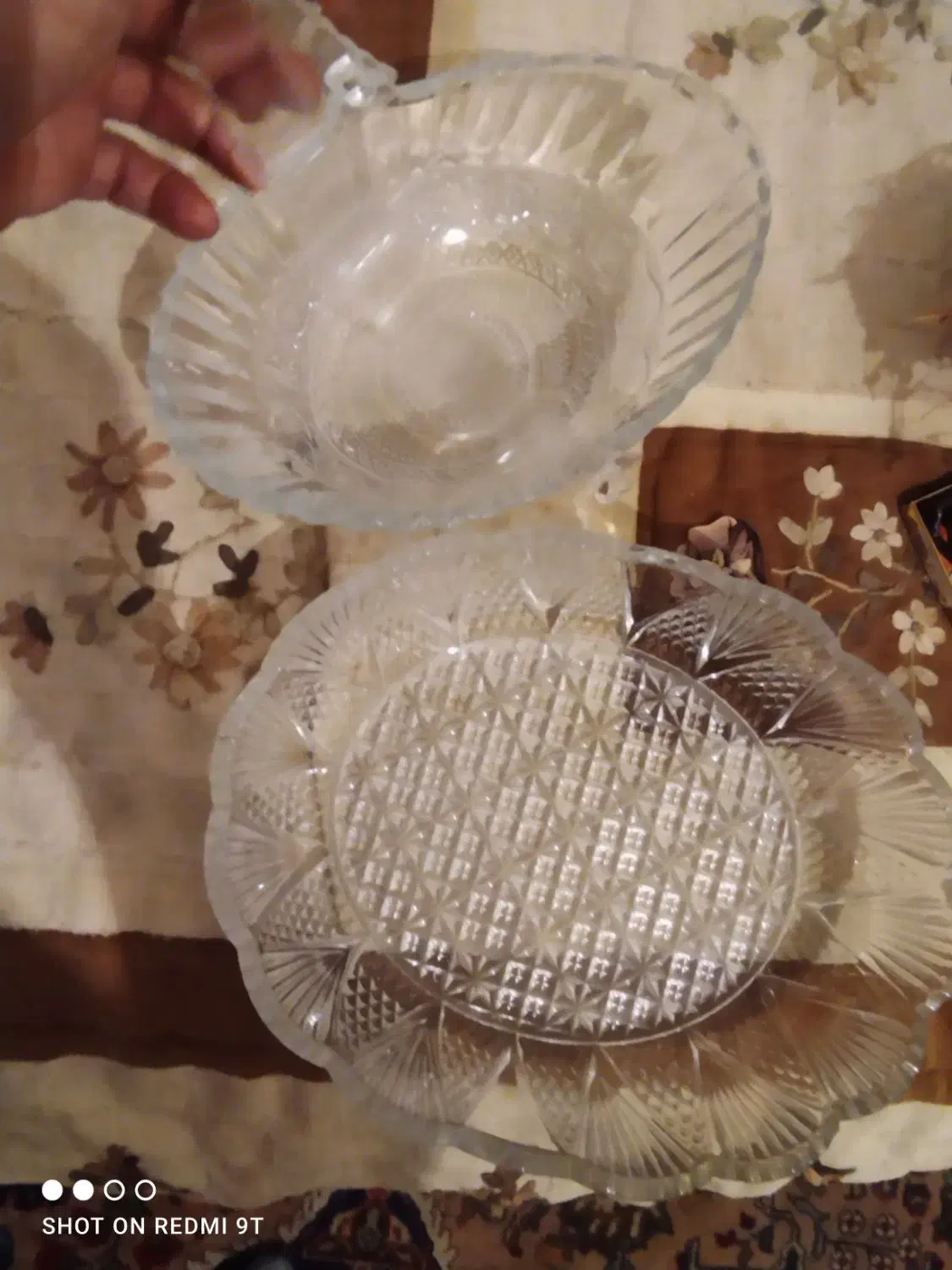 ۲تا کریستال وسایل خانه واسه گذاشتن به بوفه|ظروف سرو و پذیرایی|تبریز, |دیوار