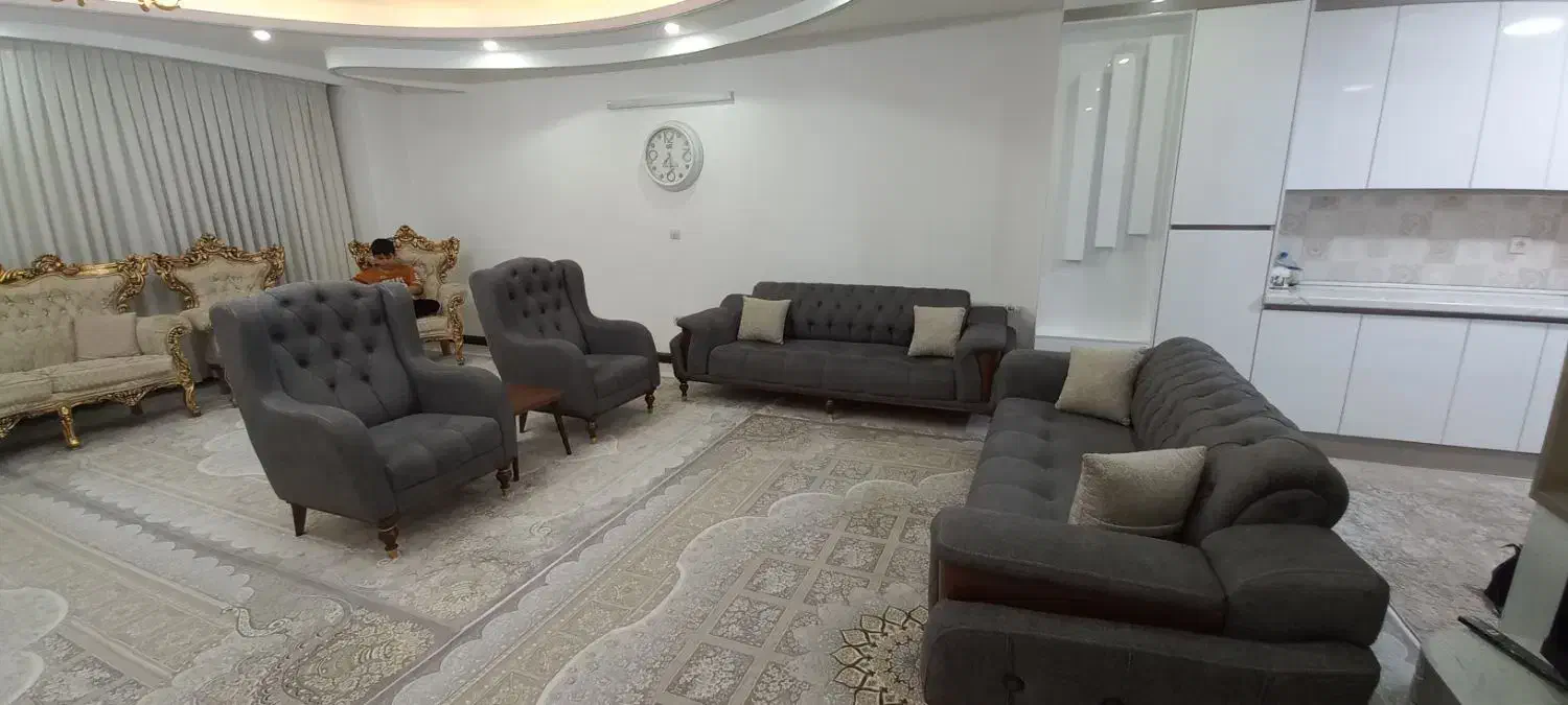 مبل راحتی نو|مبلمان خانگی و میز عسلی|اسلامشهر, شهرک مهدیه|دیوار