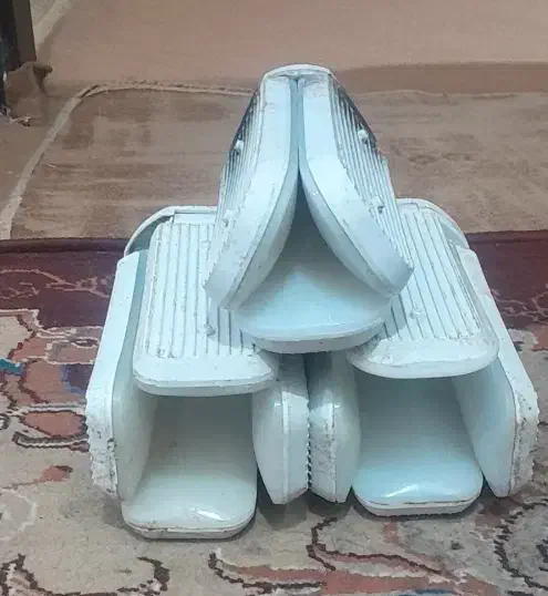 3عدد لامپ طرح فن یکی 3پر و 2تاشون 4پر هستن|لامپ و چراغ|میناب, |دیوار