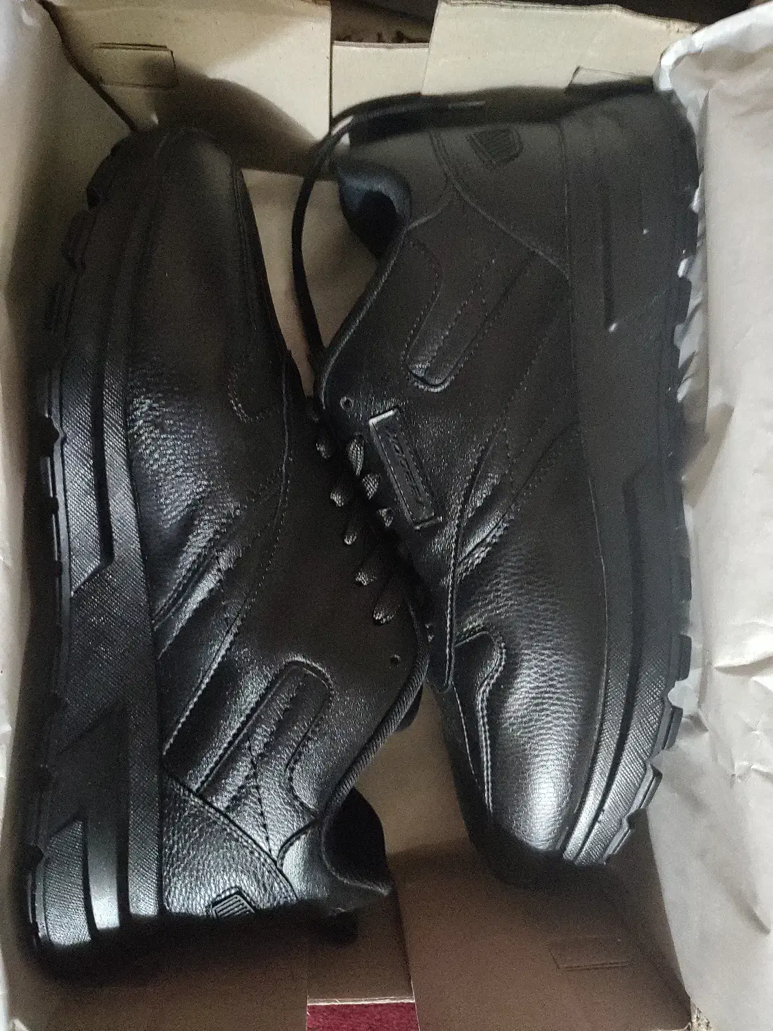 کتونی مشکی سایز ۴۱ نو|کیف، کفش، کمربند|بابل, |دیوار