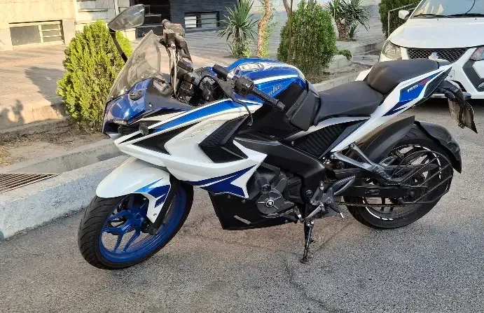 RS 200 قشنگ ترین رنگ|موتورسیکلت|تهران, ایوانک|دیوار