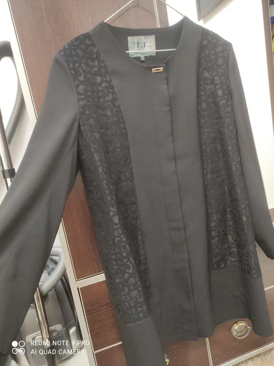 مانتو در حد بسیار تمیز و نو مناسب سایز۴۶|لباس|قم, بنیاد|دیوار