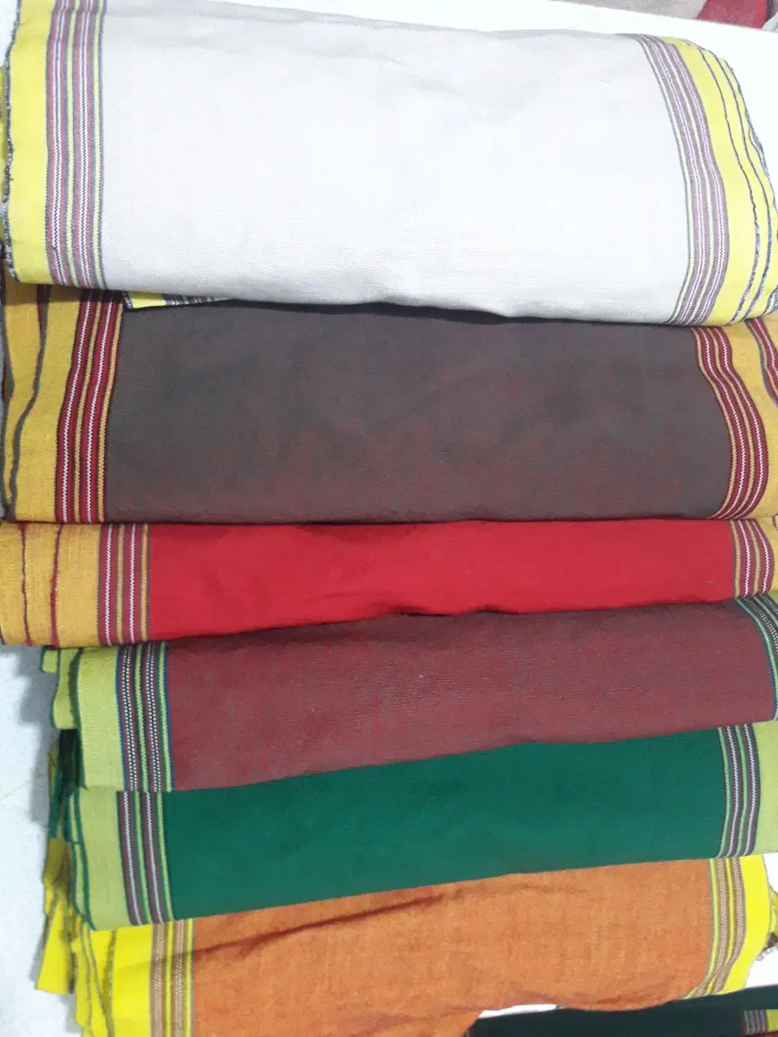 پارچه|لباس|گنبد کاووس, |دیوار