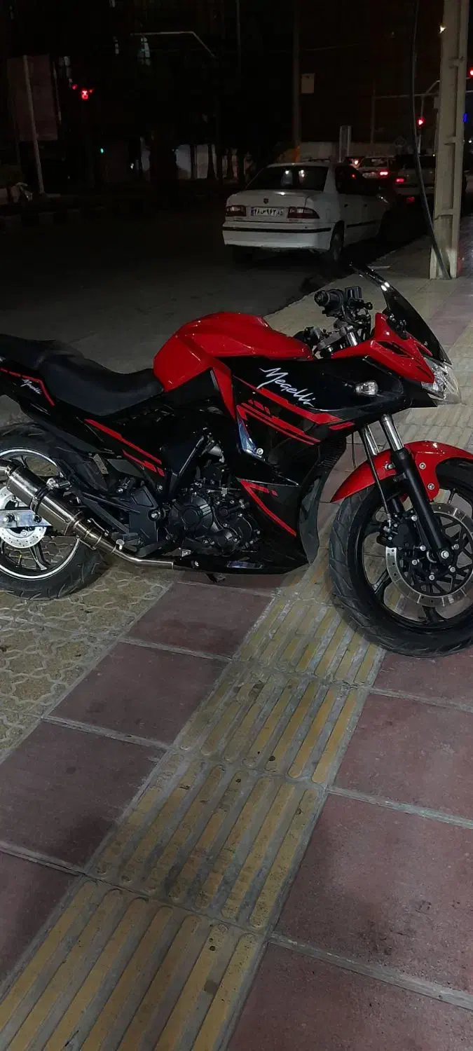 موتور مگلی ۲۰۰ .404|موتورسیکلت|زاهدان, |دیوار