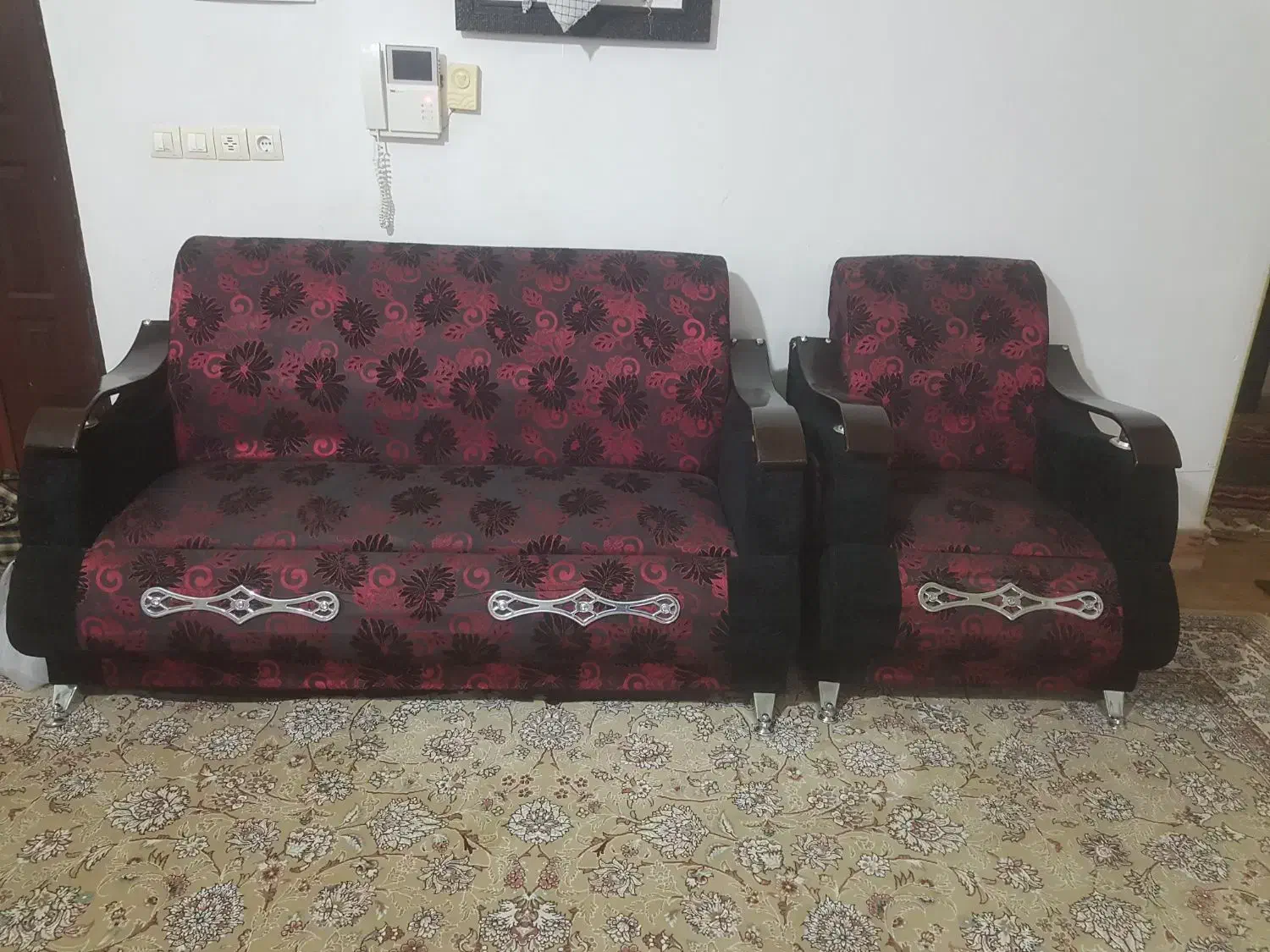 مبلمان ۹نفره دسته چوبی  پایه استیل تمیز|مبلمان خانگی و میز عسلی|شیروان (خراسان), |دیوار