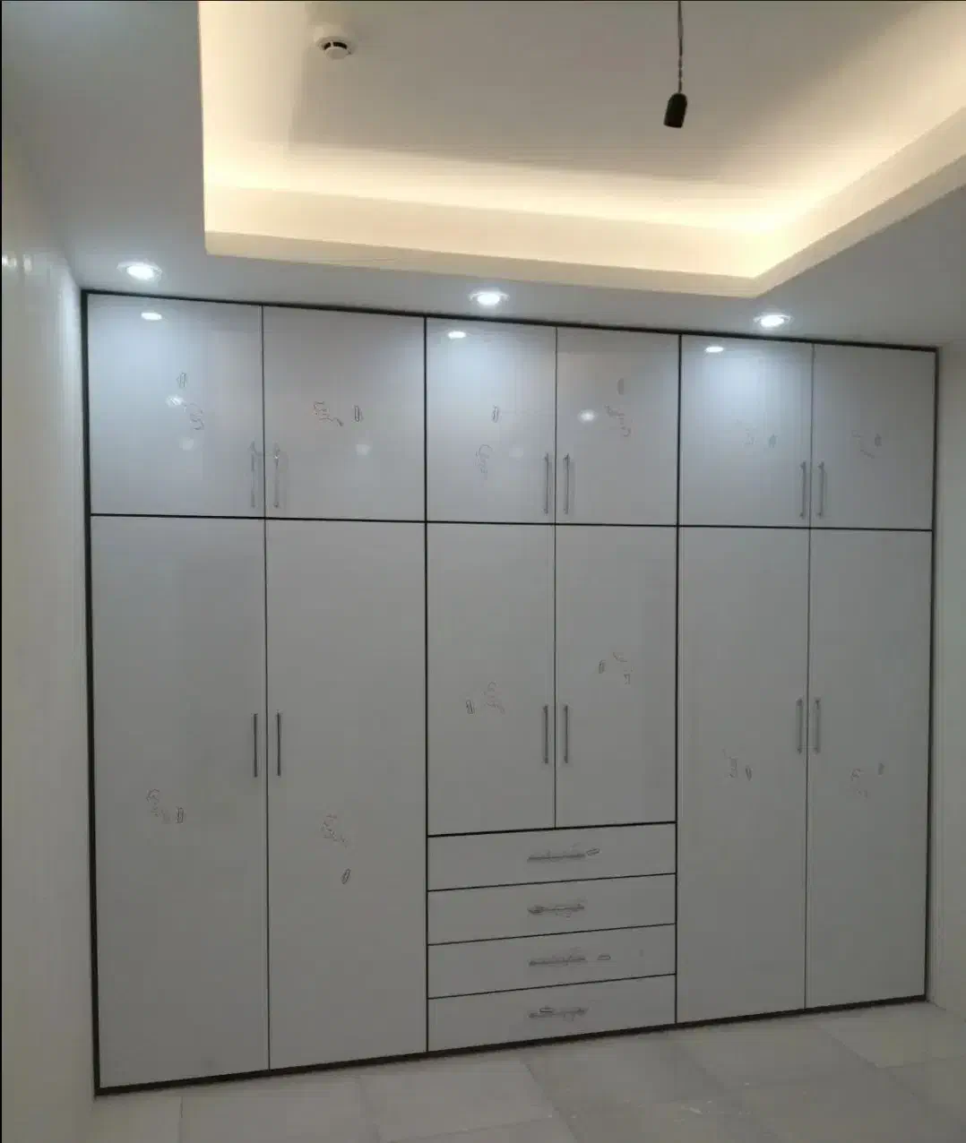 کمد رنگ بندی متنوع|جاکفشی، کمد، دراور|پاکدشت, پاکدشت (مامازند)|دیوار