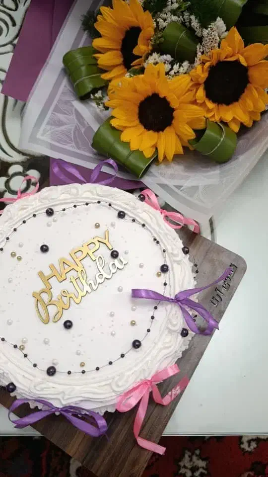 تر کار و همه کاره قنادی|استخدام خدمات فروشگاه و رستوران|تبریز, |دیوار