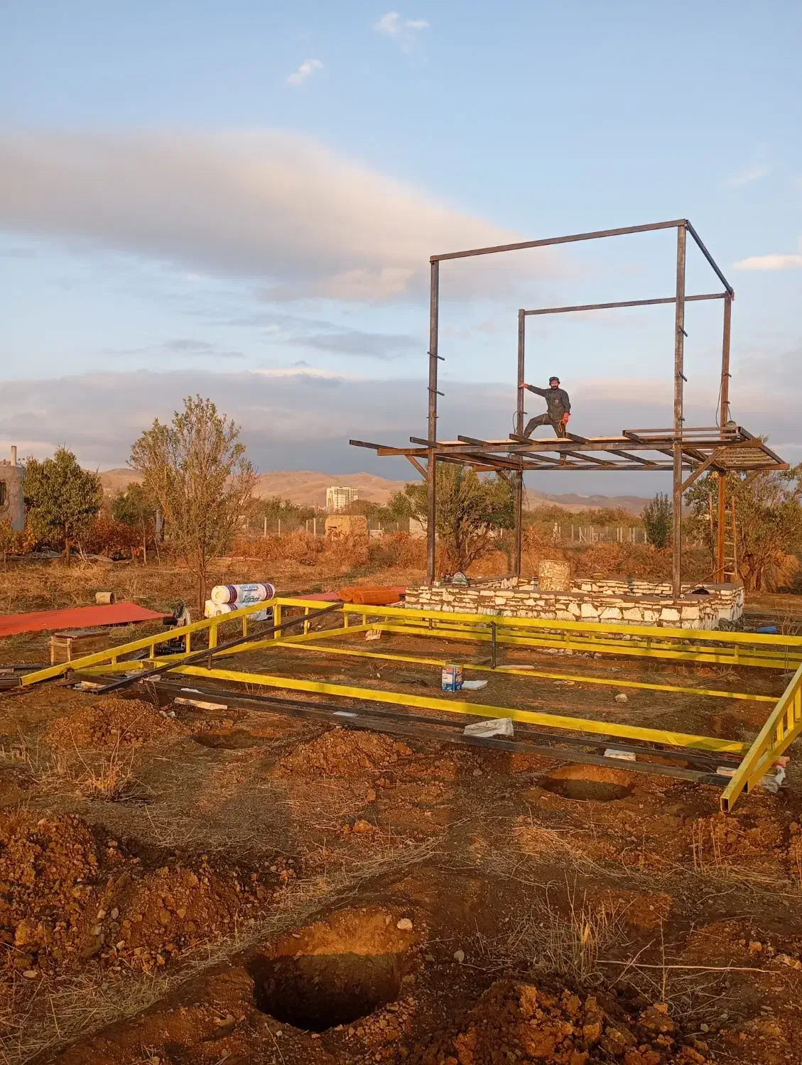 جوشکاری ویلا آلاچیق گلخانه مخزن آب سوخت دیگ مشعل|خدمات پیشه و مهارت|سهند, |دیوار