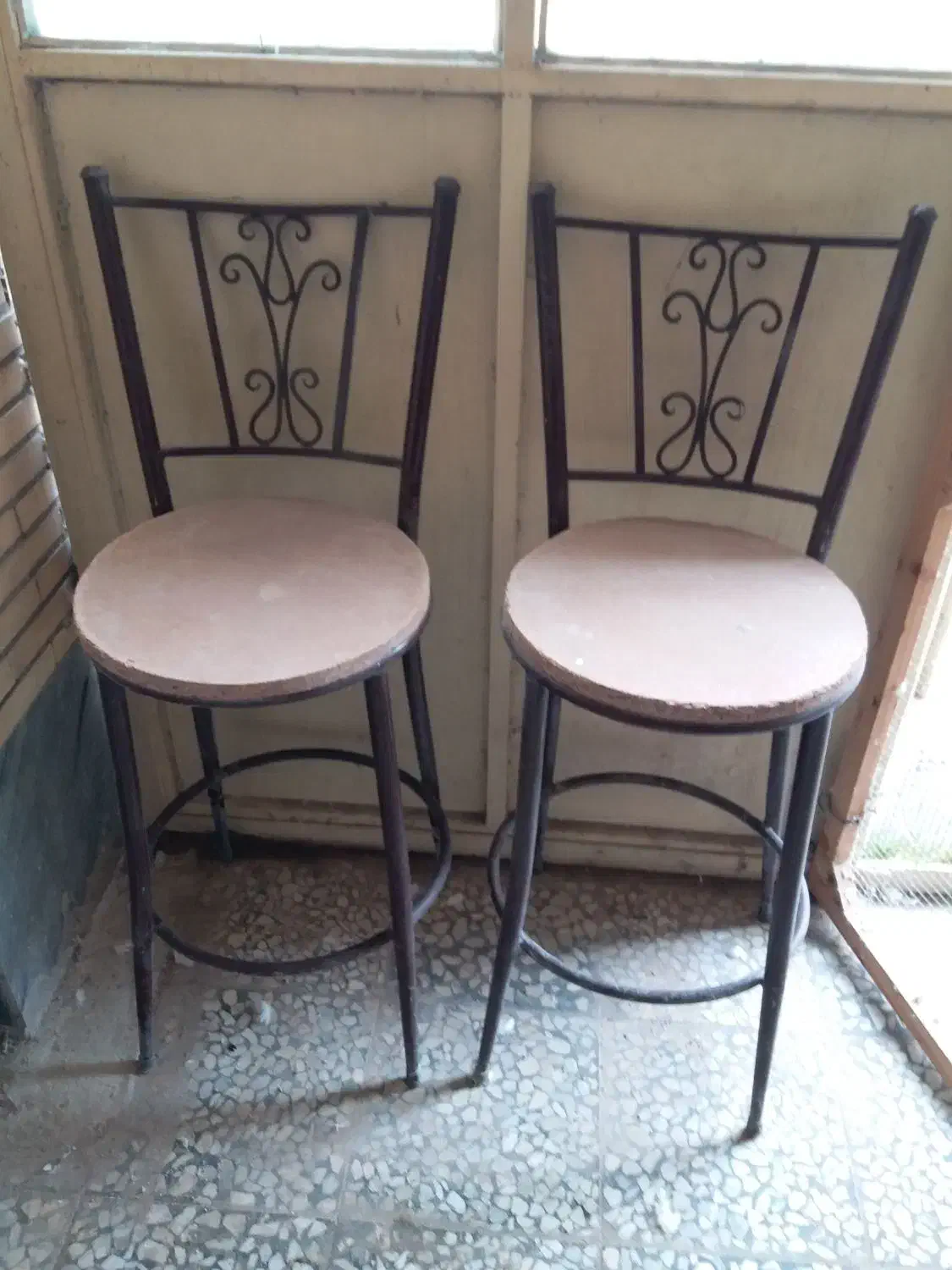 صندلی اُپن|صندلی و نیمکت|رشت, کوی امام رضا|دیوار