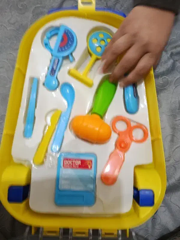 چمدون اسباب بازی دکتر|اسباببازی بچه|امیدیه, |دیوار