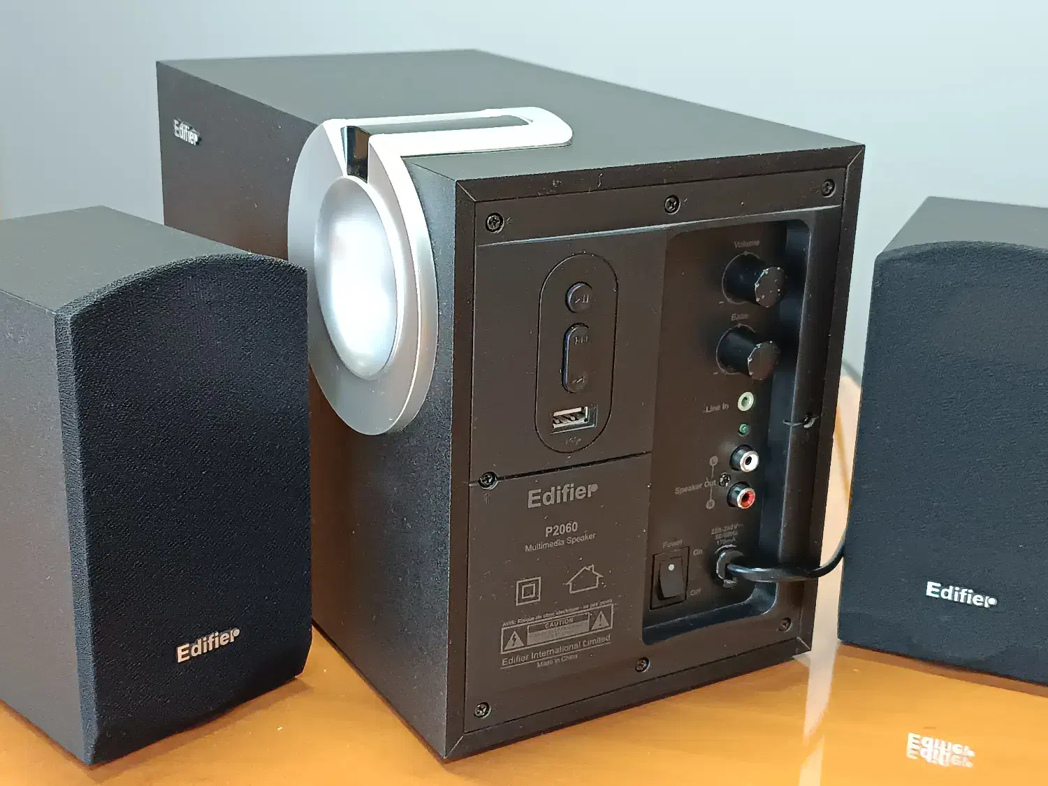 اسپیکر Edofier|سیستم صوتی خانگی|اصفهان, نقش جهان|دیوار