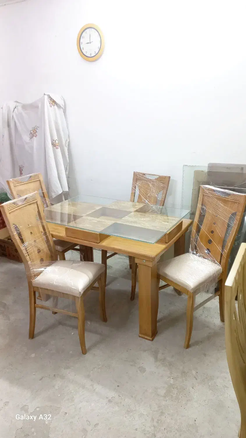 میز ناهار خوری ۴ و ۶ نفره مناسب جهیزیه آک|میز و صندلی غذاخوری|مشهد, طلاب|دیوار