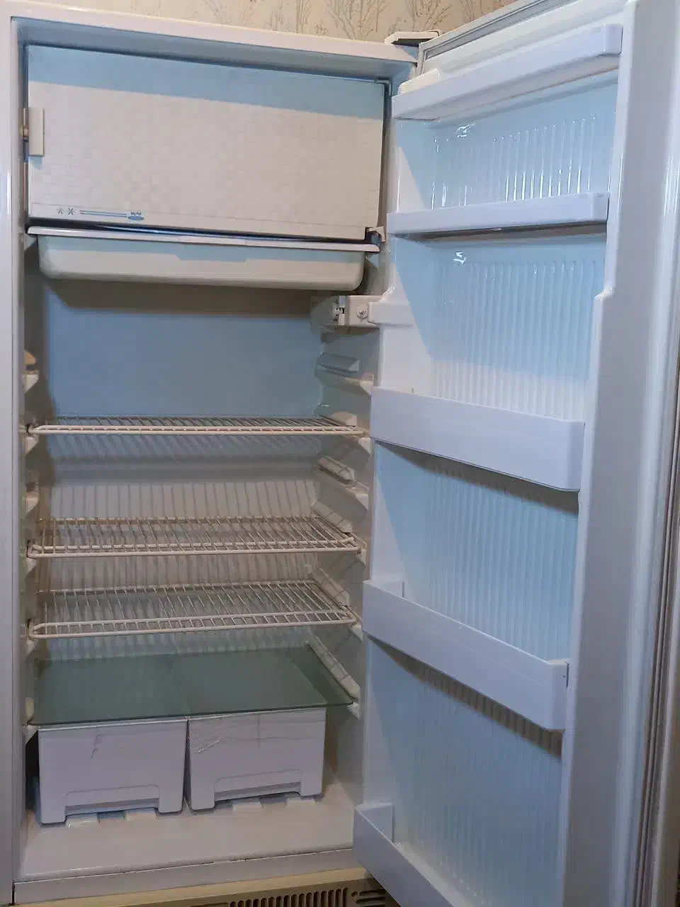 دو عدد یخچال معمولی و تمام فریزر|یخچال و فریزر|خرم‌آباد, |دیوار