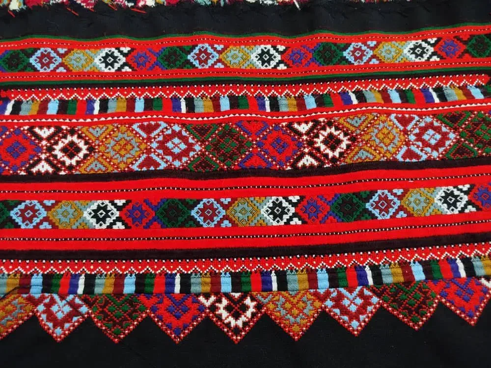 خانمای شیک پسند دوخت این زیحا پذیرفته میشودبراعید|لباس|خاش, |دیوار