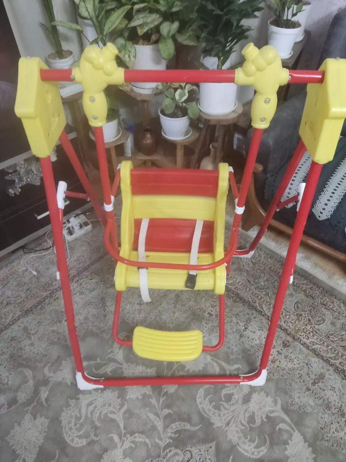 تاب بچه|اسباب‌بازی بچه|شهریار, کهنز|دیوار