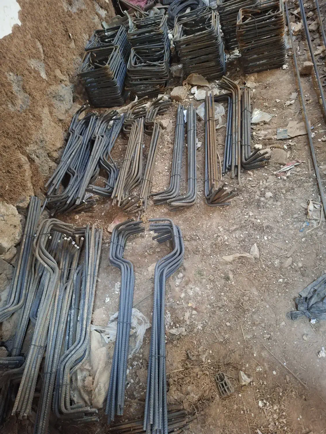 تیرچه صنعتی ودستی فنس پایه فنس|مصالح و تجهیزات ساختمان|ماکو, |دیوار