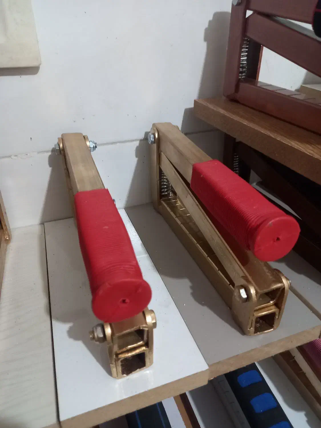 گردو شکن بادام شکن  شیک وتضمینی  تولید کننده|ظروف پخت‌وپز|یزد, |دیوار