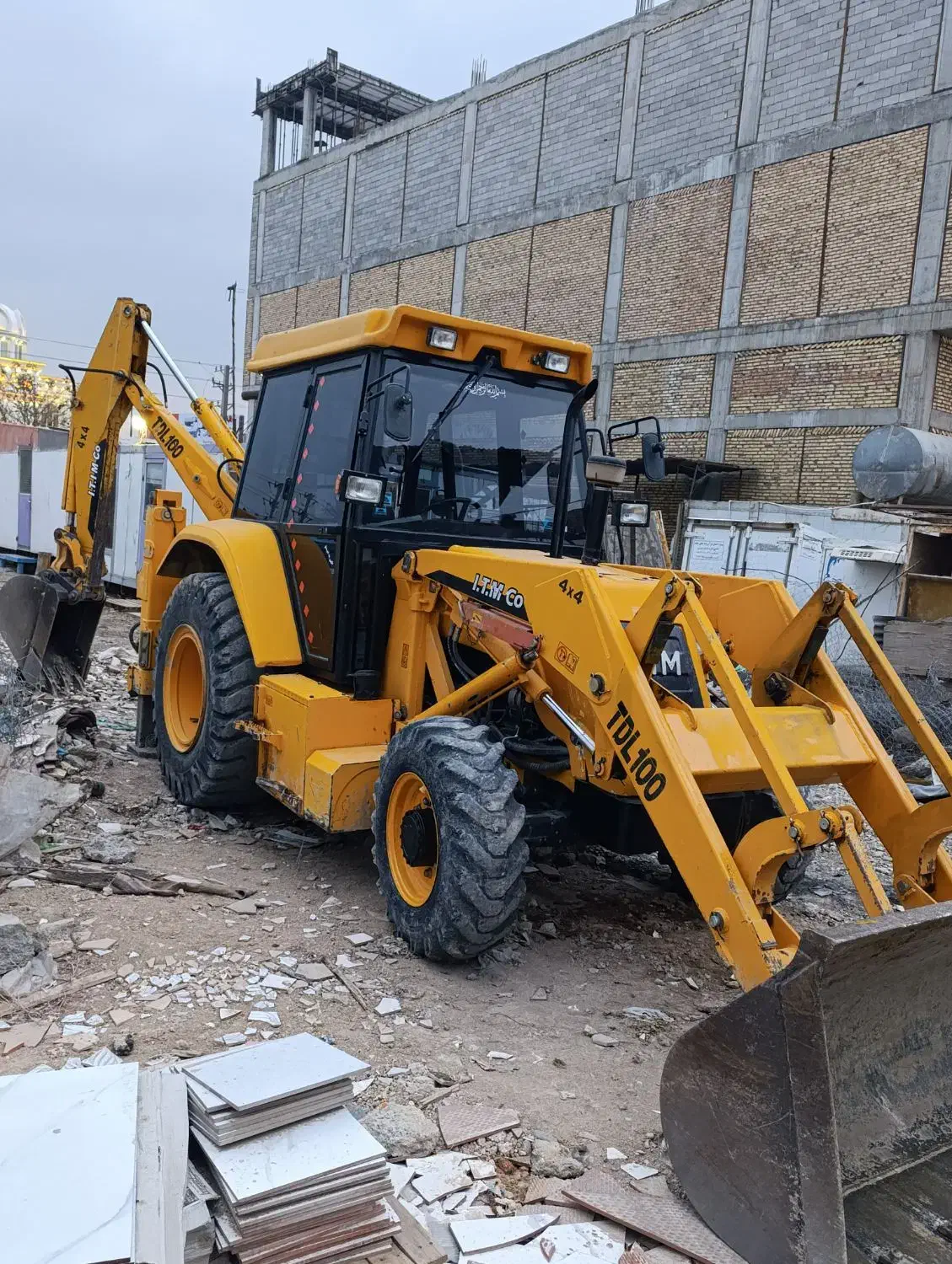 بیل بکهو تی دی ال ۱۰۰|خودرو سنگین|رباط‌کریم, رباط‌کریم|دیوار