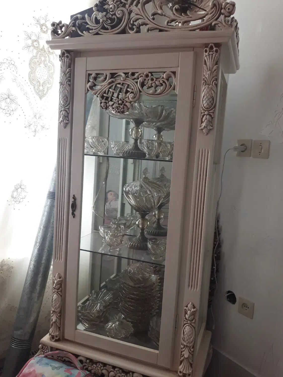 بوفه چوبی شیشه ای|بوفه، ویترین، کنسول|یزد, |دیوار