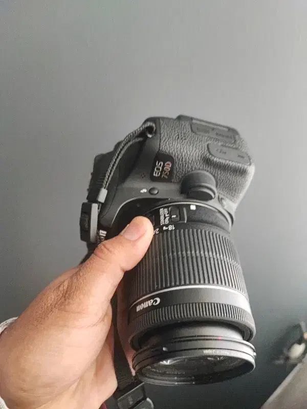 دوربین کانن ۷۵۰ دی به همراه ۲ لنز|دوربین عکاسی و فیلم‌برداری|شیراز, مبعث|دیوار