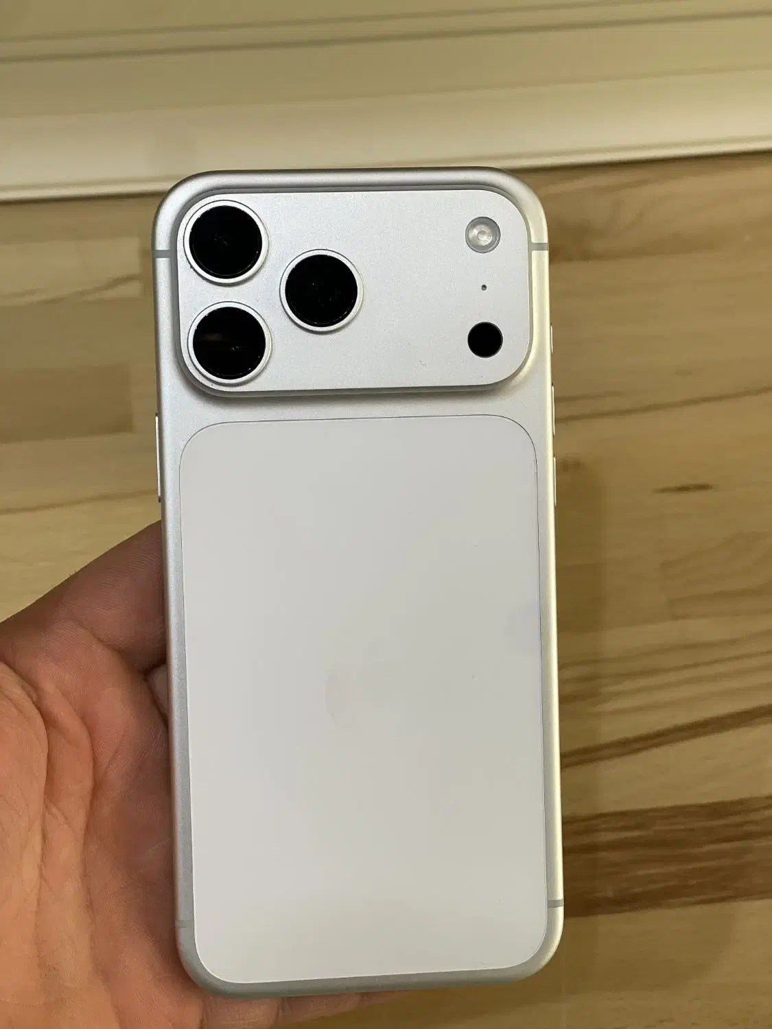 آیفون 17pormaxپرومکس سفید za256|موبایل|گرمدره, |دیوار