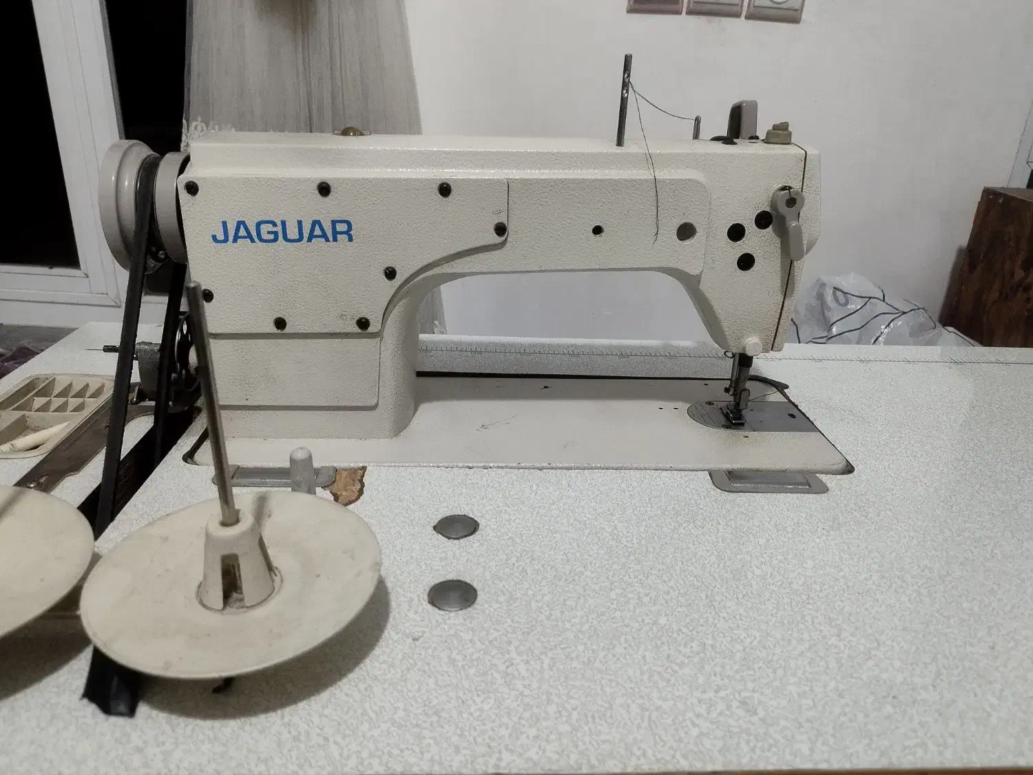 چرخ خیاط a4 جک کامپیوتری و راسته دوز ساده سالم|چرخ خیاطی و ریسندگی|اهر, |دیوار