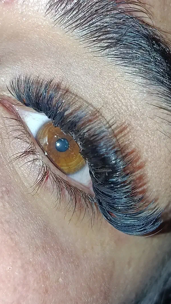 اکستنشن مژه و اموزش|خدمات آرایشگری و زیبایی|یاسوج, |دیوار